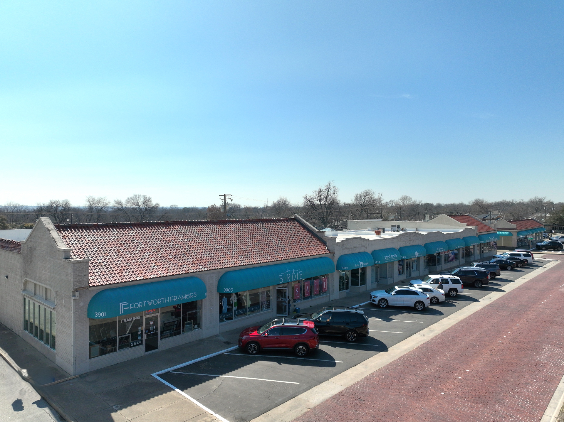 Zeloski Shopping Center, 3909-4011 Camp Bowie Blvd